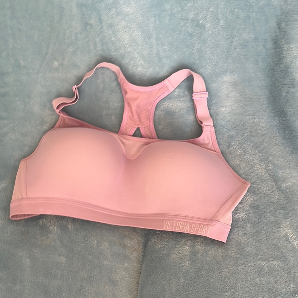 VICTORIAS SECRET Incredible Racerback Sports Bra